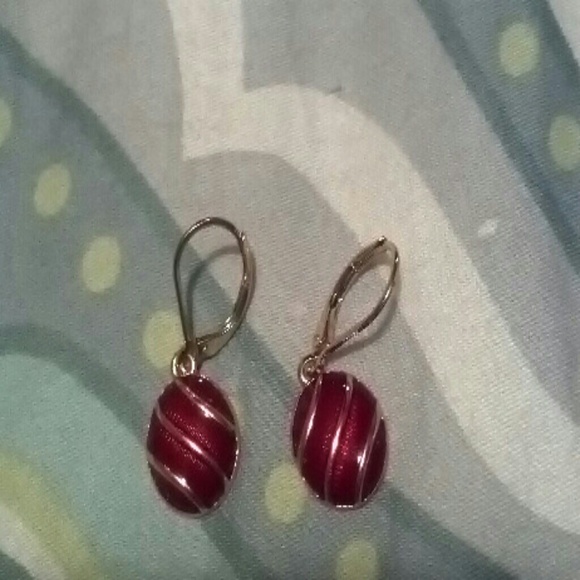 Red and gold earings