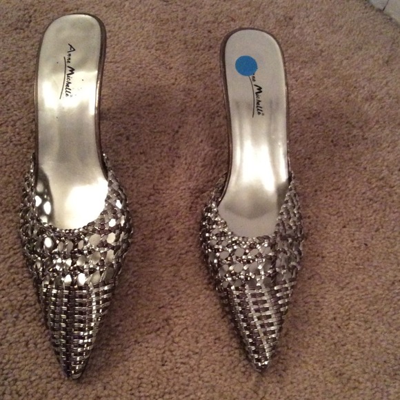 Silver low leather heel