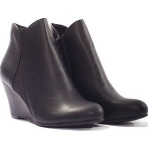 Wedge ankle boots
