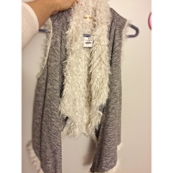 Fur vest