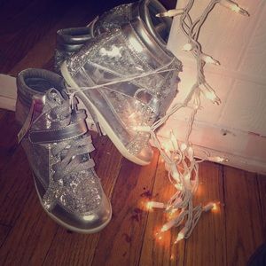 Sneaker wedges