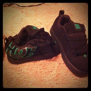 DC shoes