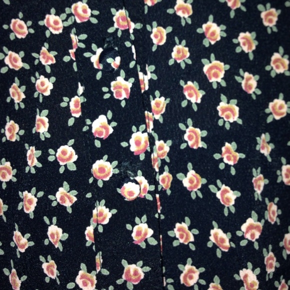 Brandy Melville Rose High-Waisted Button-Up Skirt - Picture 2 of 2