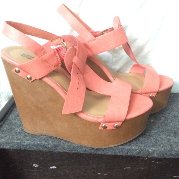 coral wedges