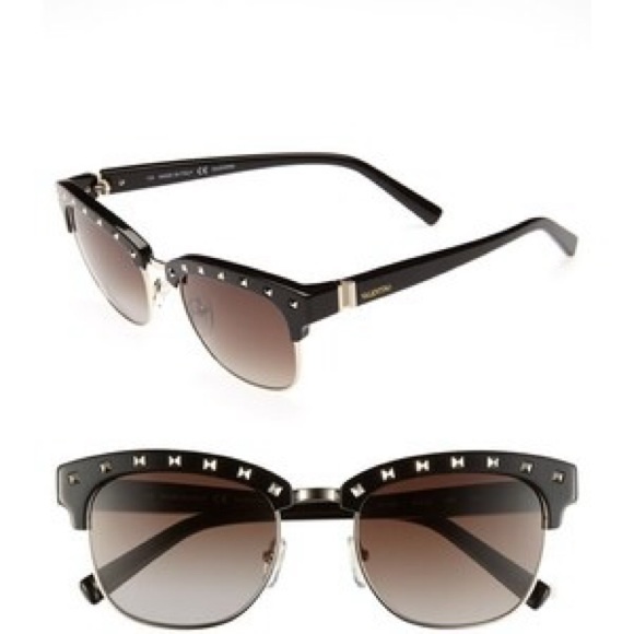 🚫SOLD🚫 Valentino 51mm Rockstud Sunnies - Picture 2 of 3