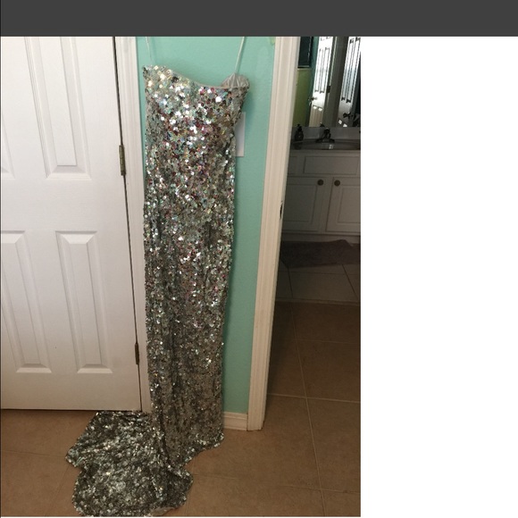 Long silver prom/homecoming dress size 4