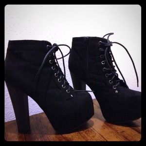 High heel booties