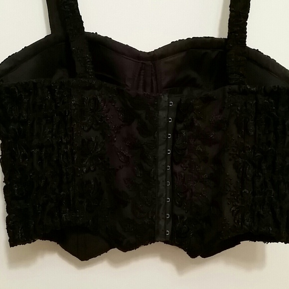 Top - Picture 2 of 2