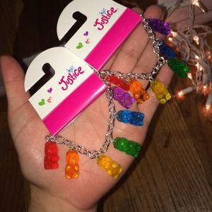 Gummy bear bracelets