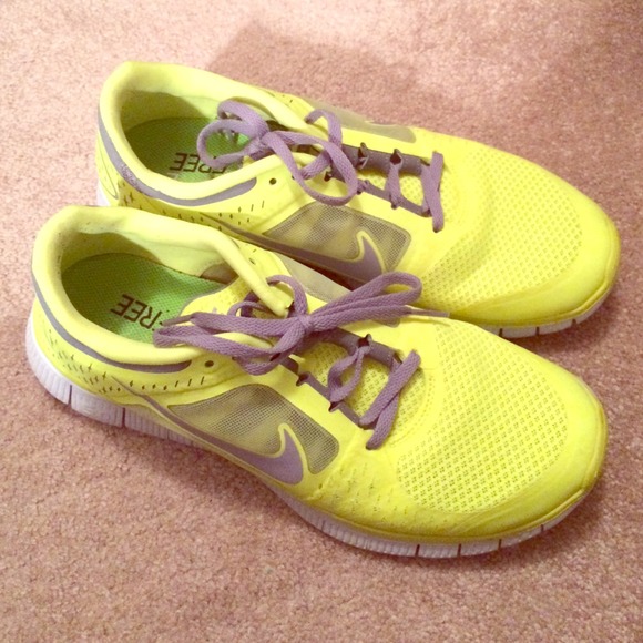 Like NEW Nike Free 5.0 worn maybe twice!