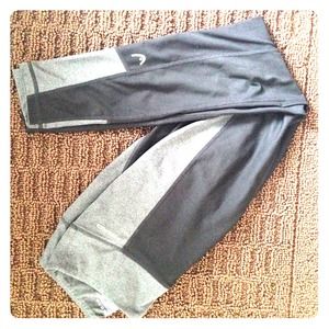 💙PRICE DROP💚 Head fitness leggings