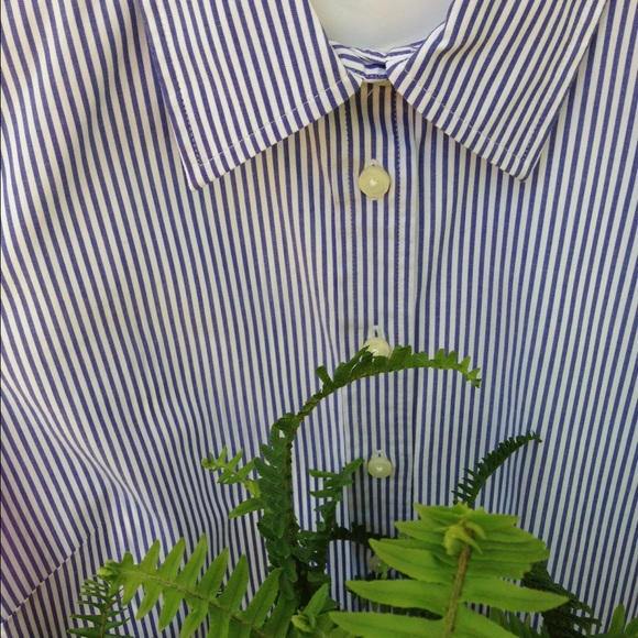 Striped Button down dress shirt - Picture 3 of 4