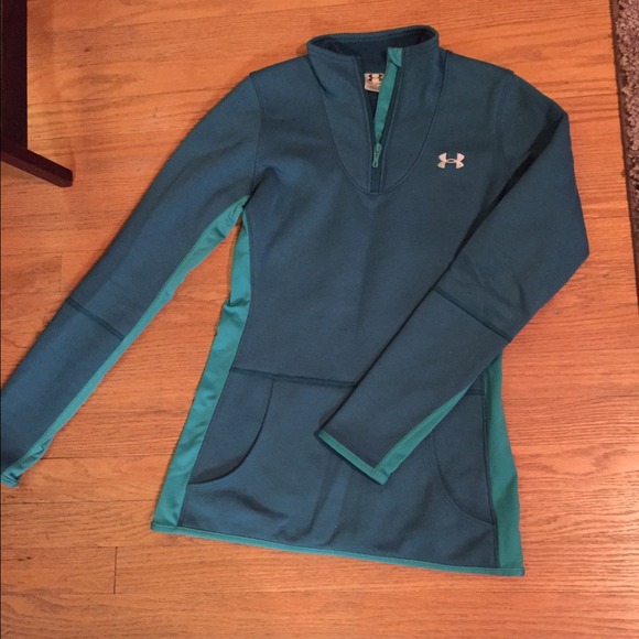 Under Armour Sweatshirt!