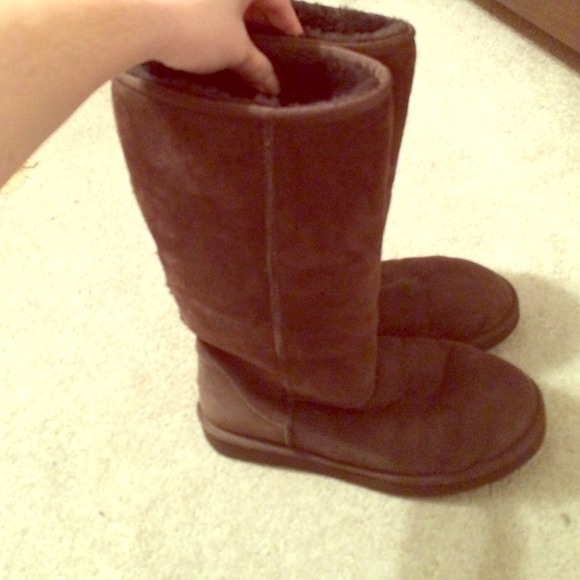 Classic Tall Ugg Chocolate Brown Size 10