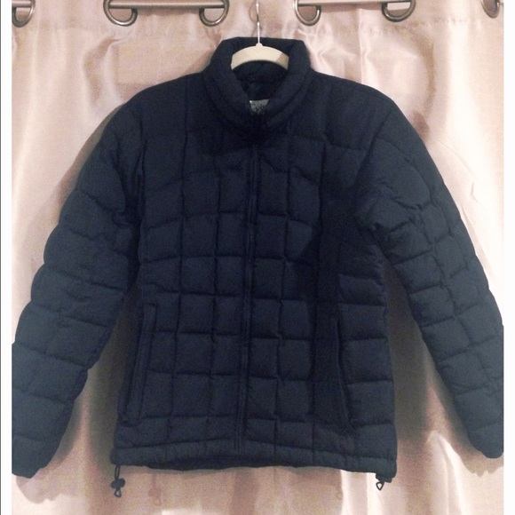 Black down puffy jacket