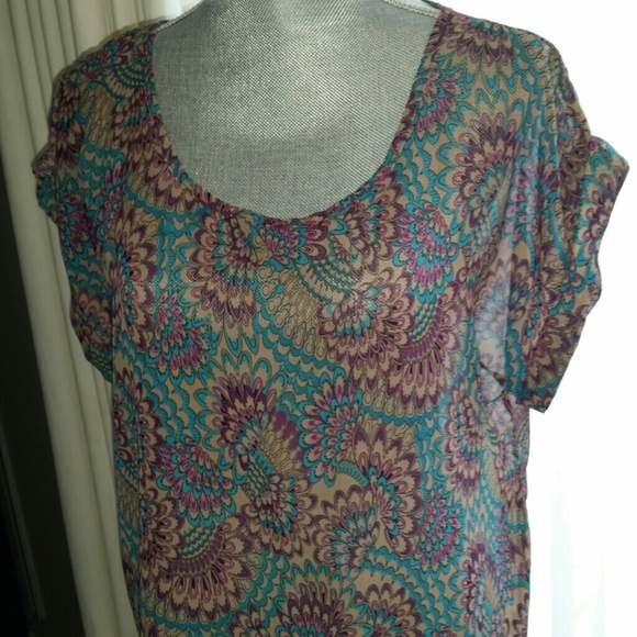 SOLD - Flowy Top
