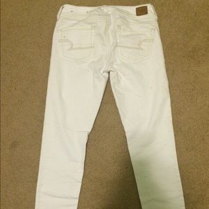 American Eagle white skinny jeans - size 4