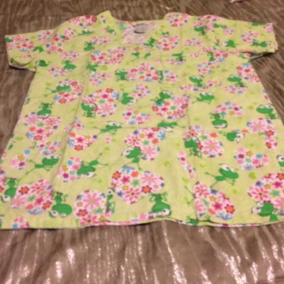 Scrub top