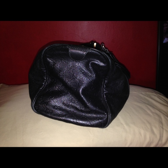 Authentic GUCCI GG Supreme Canvas handbag - Picture 3 of 4