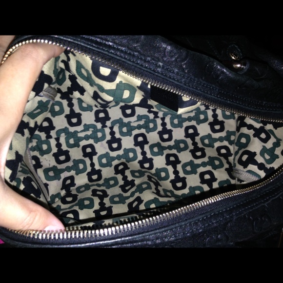 Authentic GUCCI GG Supreme Canvas handbag - Picture 4 of 4