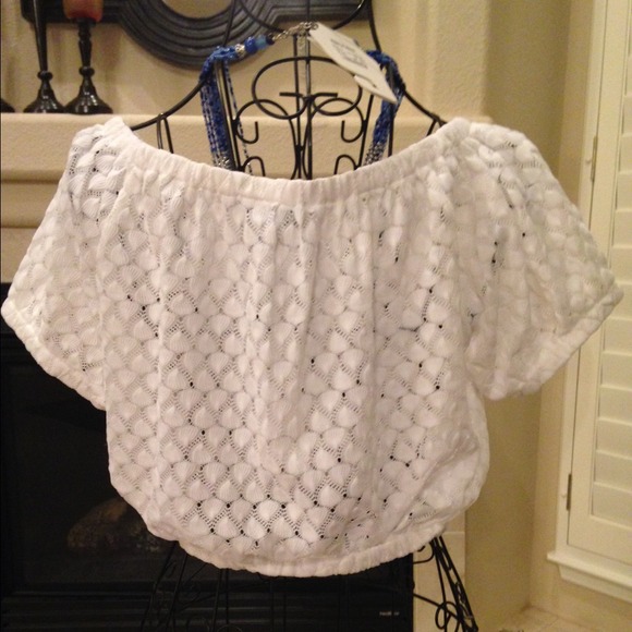 Bebe "Pink Ladies" white crop top - Picture 3 of 4