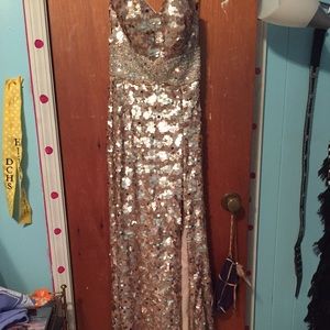 Beautiful Full Sequined pageant/prom dress