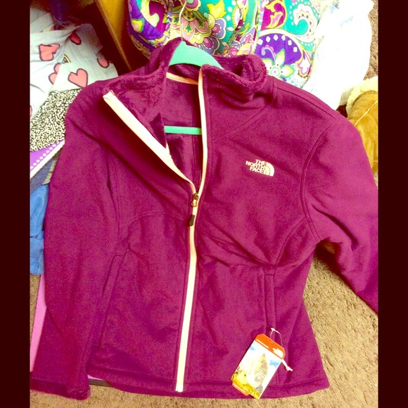 The North Face Jackets & Blazers - NWT Magenta North Face