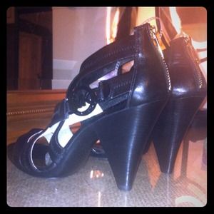 Michael Kors Black shoes !!!! Beautiful & classy!!