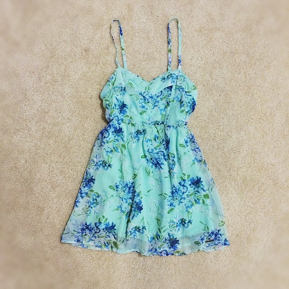 Abercrombie & Fitch Dresses & Skirts - Flash sale!🔥NWOT A&F dress