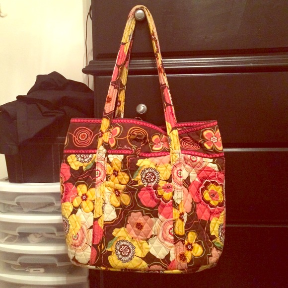 Vera Bradley tote bag
