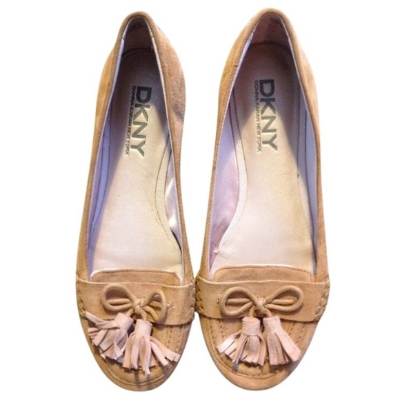 DKNY camel tassel flats