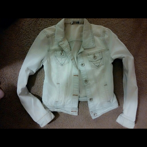 White denim jean jacket