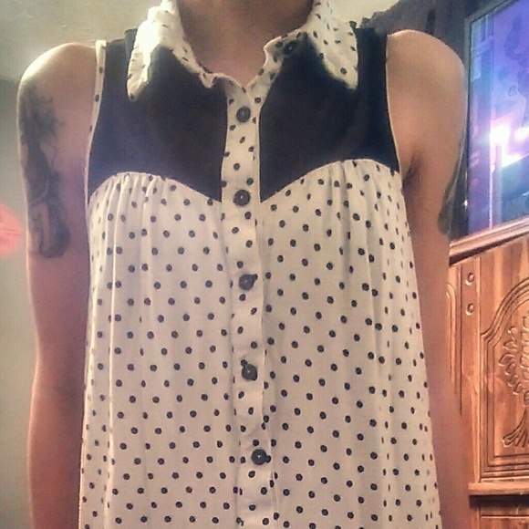 Forever 21 Tops - One size S black and white tank