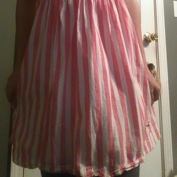 One shirt size M - Picture 2 of 4