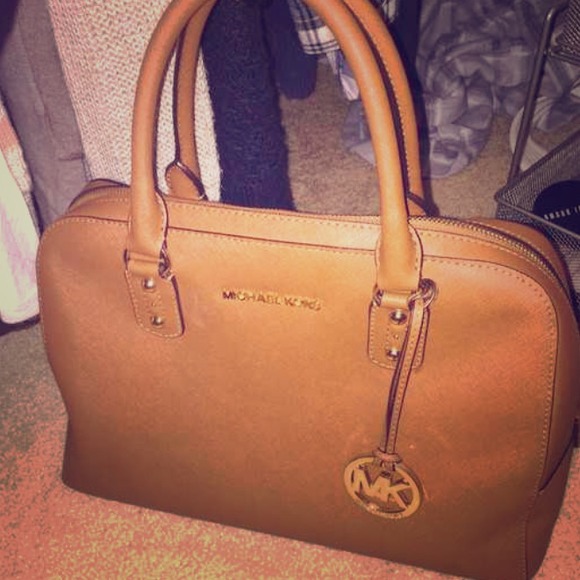 Michael kors luggage handbag - Picture 1 of 4