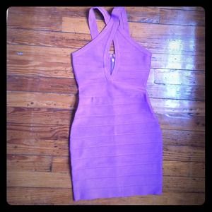 Lavender cross cross neck peephole bandage dress