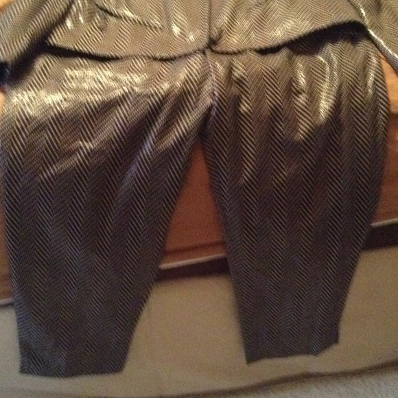 Pant set markdown🎈🎈🎈 - Picture 2 of 4