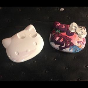 Hello kitty compacts