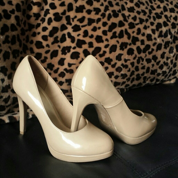 Nude heels!