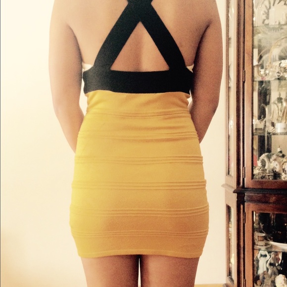 Dress - Picture 3 of 4