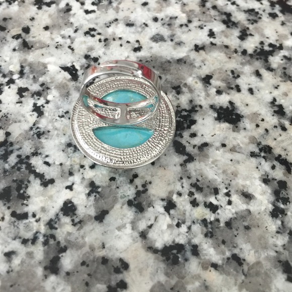 Turquoise adjustable ring - Picture 2 of 3