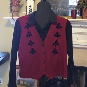 Size M Petite Alfred Dunner vest/blouse combo