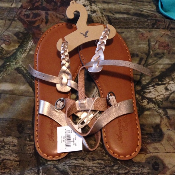 American Eagle Outfitters sandals 🌺