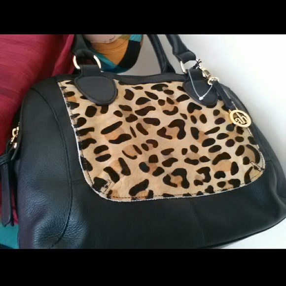 Hand bag