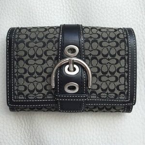 Authentic Coach- medium wallet