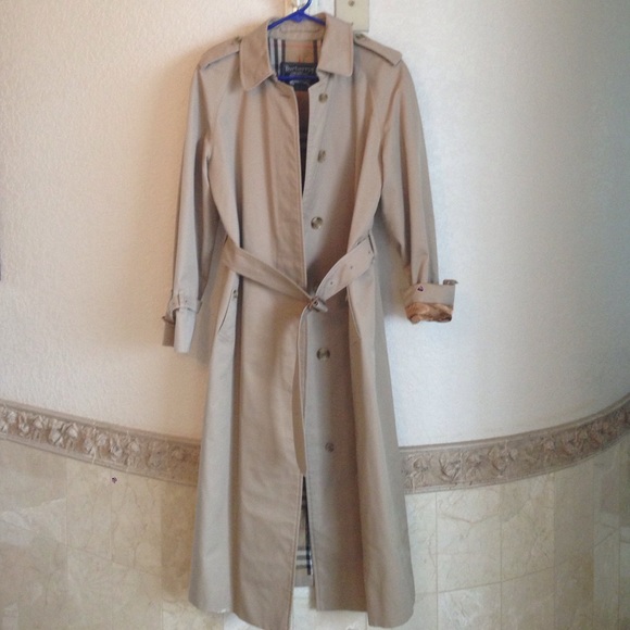 Authentic Burberry trend coat women