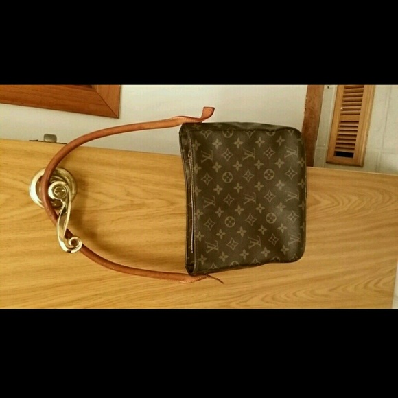 Authentic Louis vuitton bag looping (mm)