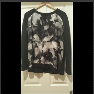 Flower print sweater