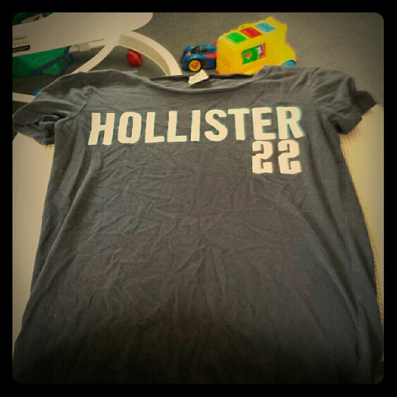 Hollister shirt