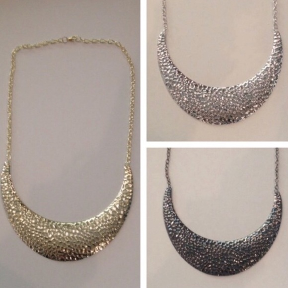 NEW Hammered Metal Bib Necklace - Picture 3 of 4